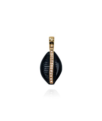 Onyx Cowrie Pendant rembourrage situé sous