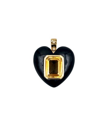 Onyx heart pendant une grave pollution 