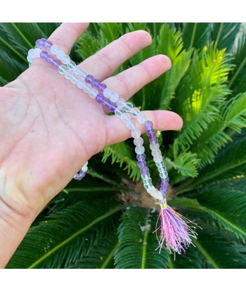 Collier mala "le triangle d'or", améthyste, cristal, quartz rose pour bénéficier 