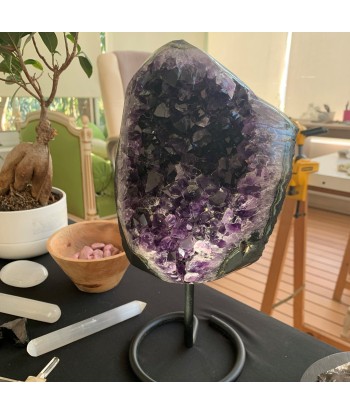 Magnifique Géode d'améthyste sur socle, amethyst, cadeau Noël en ligne des produits 