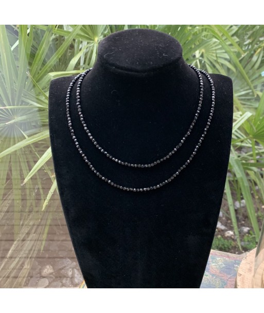 Collier spinelle noire facettée naturelle, un ras de cou élégant Toutes les collections ici