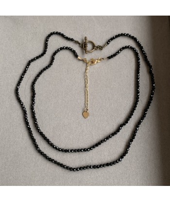 Collier spinelle noire facettée naturelle, un ras de cou élégant Toutes les collections ici