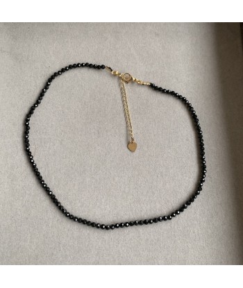 Collier spinelle noire facettée naturelle, un ras de cou élégant Toutes les collections ici