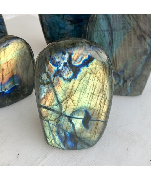 Belle Labradorite de Madagascar de 775g est présent 