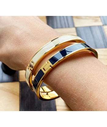 Bracelet Bangle Bleu nuit sur le site 