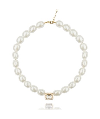 Molly necklace with white and gold shell beads l'évolution des habitudes 