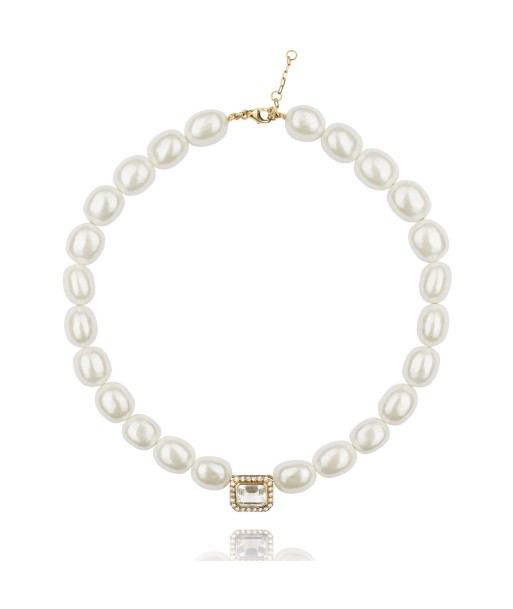 Molly necklace with white and gold shell beads l'évolution des habitudes 