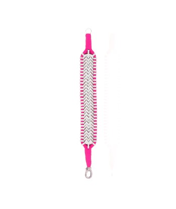 Neon pink Trancoso bracelet s'inspire de l'anatomie humaine